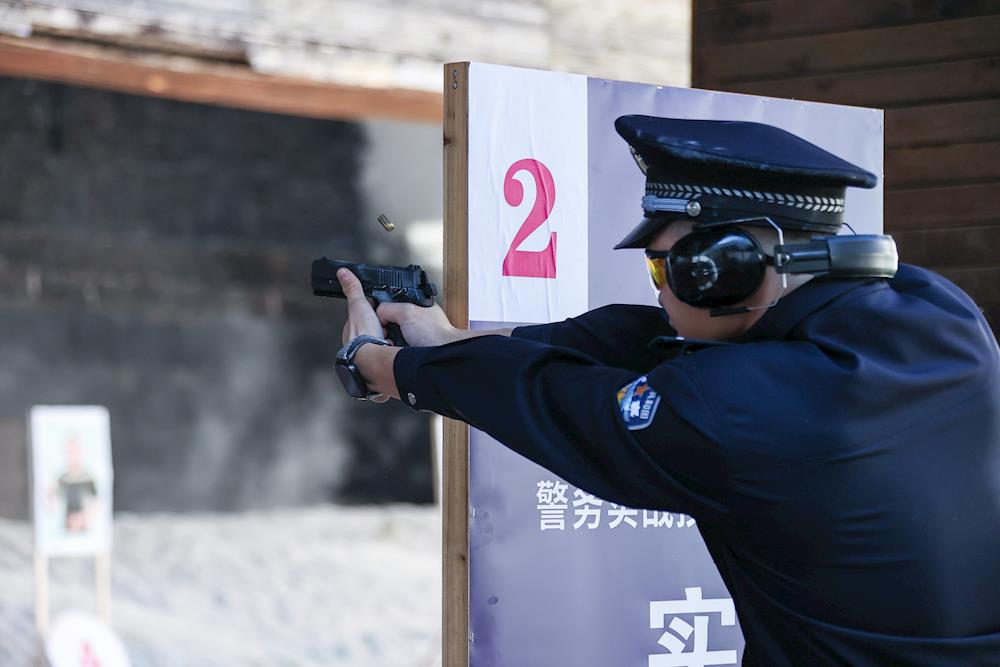 5daf402bb5f1410d9a2a9483ee74840b.jpg 5daf402bb5f1410d9a2a9483ee74840b.jpg