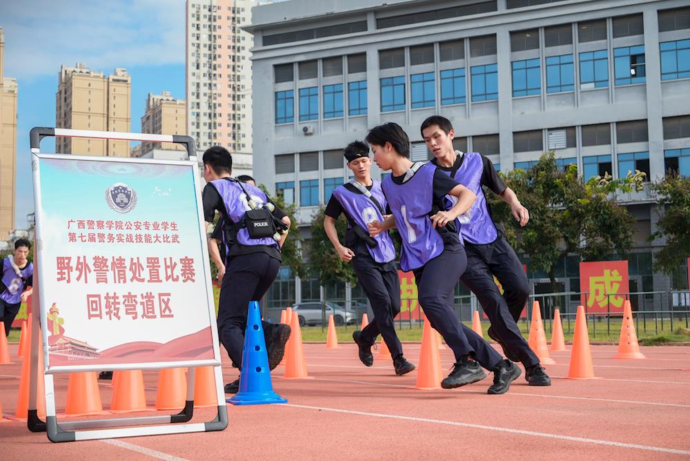 b67b3b6140974162968125708ccdbc2e.jpg b67b3b6140974162968125708ccdbc2e.jpg